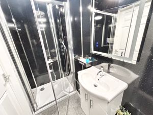 Photo 60- click for photo gallery